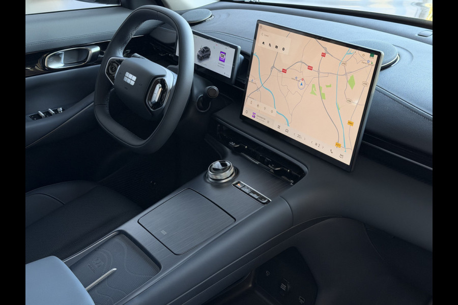 GEELY E5 Pro+ 68 kWh | LONG RANGE 475 Km wltp | 8 Jaar Garantie | Verwarmde & Gekoelde Stoelen | 360° View | Warmtepomp | Leder | Blindsp