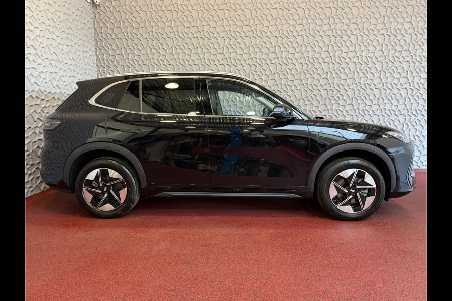 GEELY E5 Pro+ 68 kWh | LONG RANGE 475 Km wltp | 8 Jaar Garantie | Verwarmde & Gekoelde Stoelen | 360° View | Warmtepomp | Leder | Blindsp