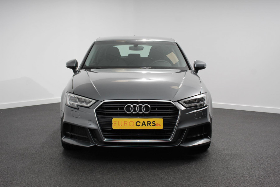 Audi A3 Sportback 35 TFSI 150pk Automaat S-Line Sport Climate Control Parkeer sensoren Full Led Stoelverwarming Lichtmetalen Velgen