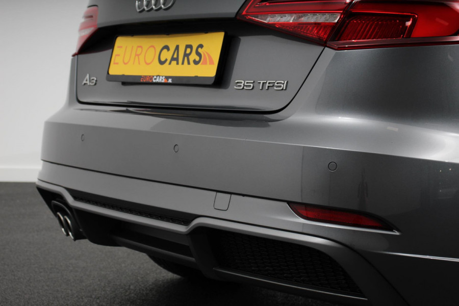 Audi A3 Sportback 35 TFSI 150pk Automaat S-Line Sport Climate Control Parkeer sensoren Full Led Stoelverwarming Lichtmetalen Velgen