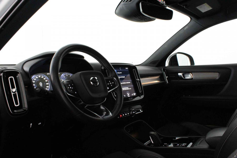Volvo XC40 1.5 T3 R-Design > Trekhaak/H&K/Zwart dak/Winterpakket pro...