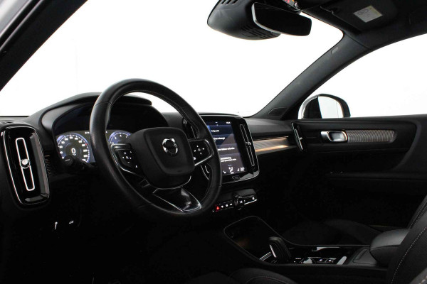 Volvo XC40 1.5 T3 R-Design > Trekhaak/H&K/Zwart dak/Winterpakket pro...