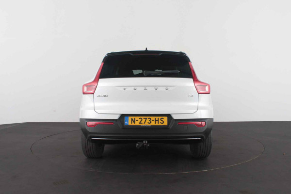 Volvo XC40 1.5 T3 R-Design > Trekhaak/H&K/Zwart dak/Winterpakket pro...