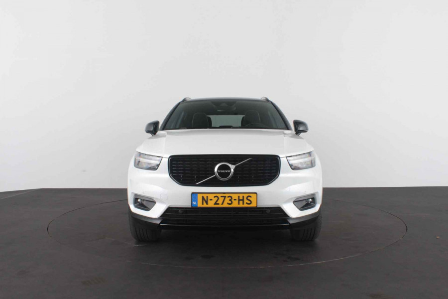 Volvo XC40 1.5 T3 R-Design > Trekhaak/H&K/Zwart dak/Winterpakket pro...