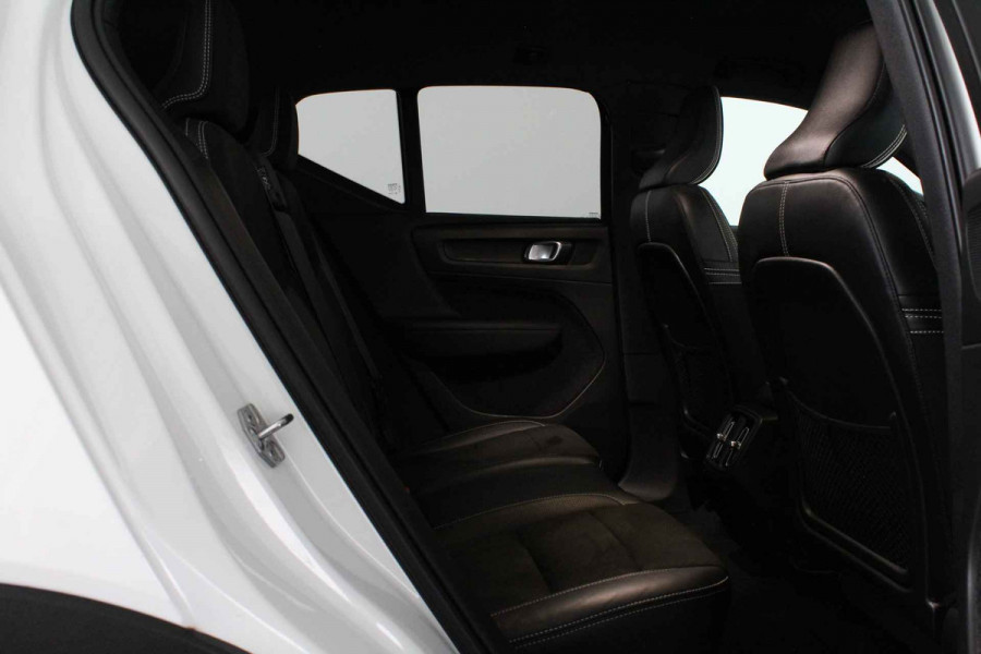 Volvo XC40 1.5 T3 R-Design > Trekhaak/H&K/Zwart dak/Winterpakket pro...