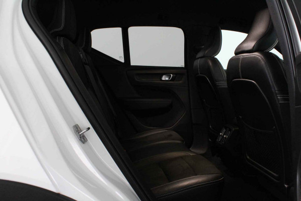 Volvo XC40 1.5 T3 R-Design > Trekhaak/H&K/Zwart dak/Winterpakket pro...
