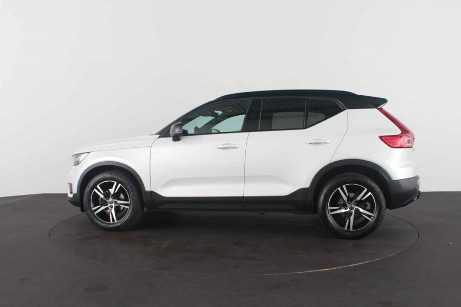 Volvo XC40 1.5 T3 R-Design > Trekhaak/H&K/Zwart dak/Winterpakket pro...