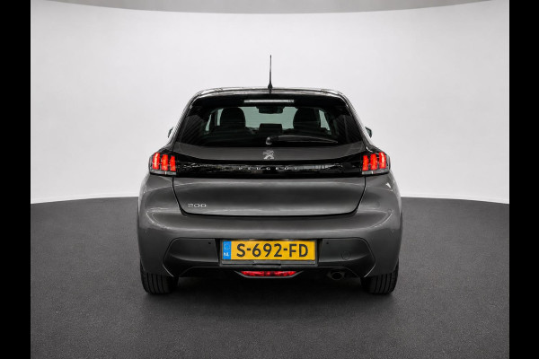Peugeot 208 1.2 PureTech Active Pack Navigatie Apple CarPlay Android Auto Parkeerhulp achter Cruise Control Airco Bluetooth All Season banden Lichtmetalen velgen