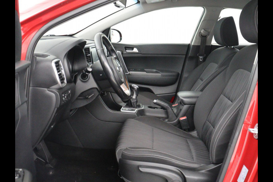 Kia Sportage 1.6 GDI DynamicLine | Cruise control | Navigatie | Carplay | Climate control | Park assist | Trekhaak