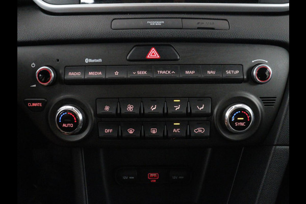 Kia Sportage 1.6 GDI DynamicLine | Cruise control | Navigatie | Carplay | Climate control | Park assist | Trekhaak
