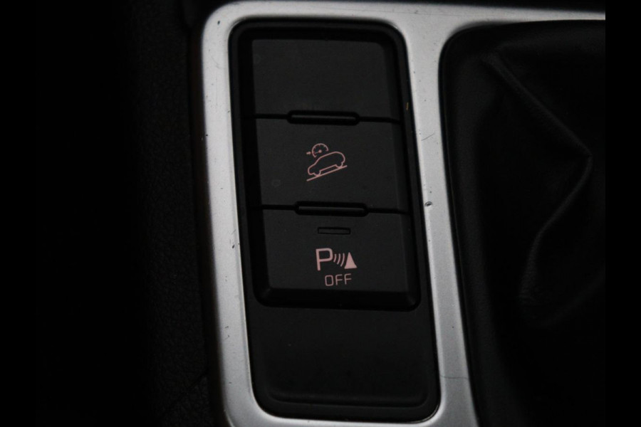 Kia Sportage 1.6 GDI DynamicLine | Cruise control | Navigatie | Carplay | Climate control | Park assist | Trekhaak