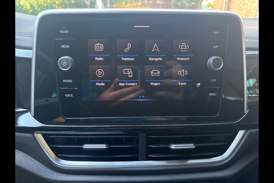 Volkswagen T-Roc TSI 110PK R-LINE BUSINESS CAMERA/MASSAGE/IQ.LIGHT