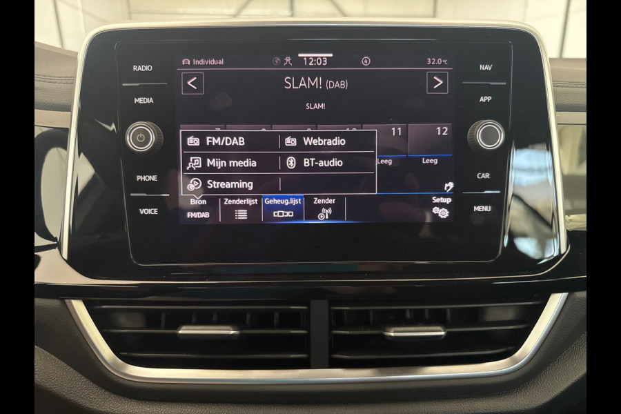 Volkswagen T-Roc TSI 110PK R-LINE BUSINESS CAMERA/MASSAGE/IQ.LIGHT