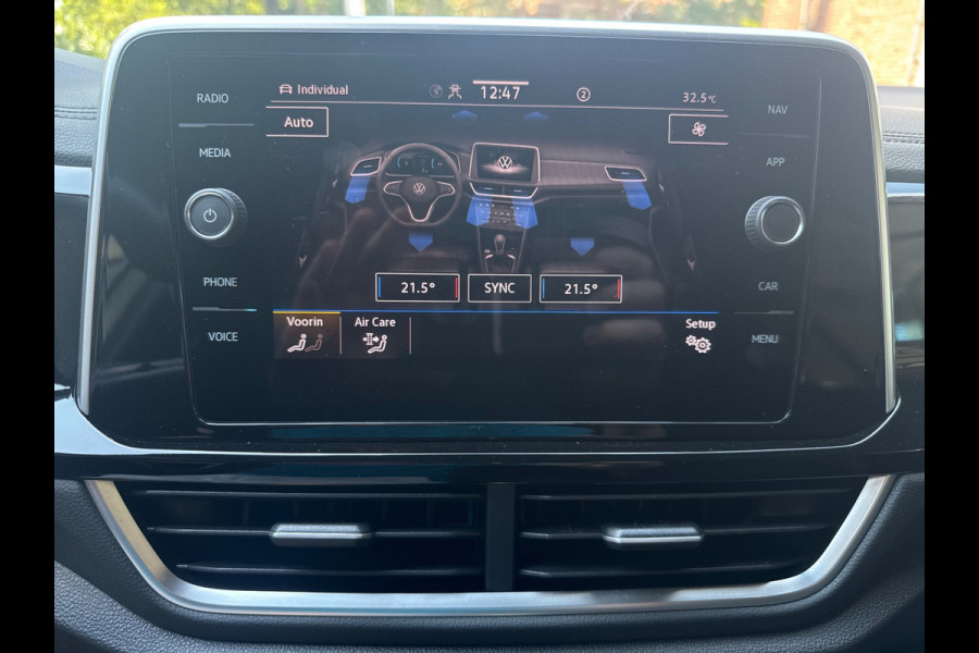 Volkswagen T-Roc TSI 110PK R-LINE BUSINESS CAMERA/MASSAGE/IQ.LIGHT
