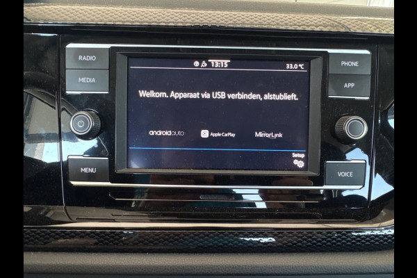 Volkswagen Taigo TSI 110PK LIFE CARPLAY/TREKHAAK/PARKEERSENSOREN