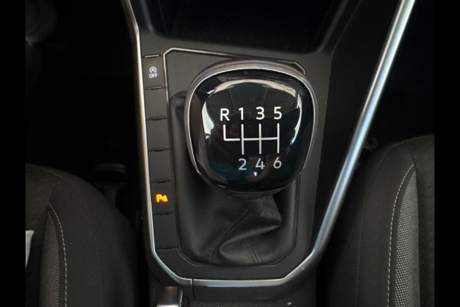Volkswagen Taigo TSI 110PK LIFE CARPLAY/TREKHAAK/PARKEERSENSOREN