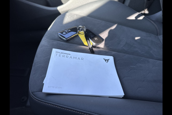CUPRA Terramar 1.5 TSIe 150PK DSG BUSINESS HEAD-UP/NAVI/CAMERA/LEDER/MATRIX