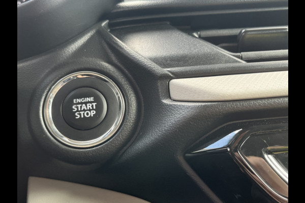 Suzuki Swift 1.2 Smart Hybrid Select CVT Automaat || In meerdere kleuren uit voorraad leverbaar | Adapt. Cruise | Camera | Stoelverwarming | 16'' | Dodehoek | Carplay/Android Auto | Smart Entry |