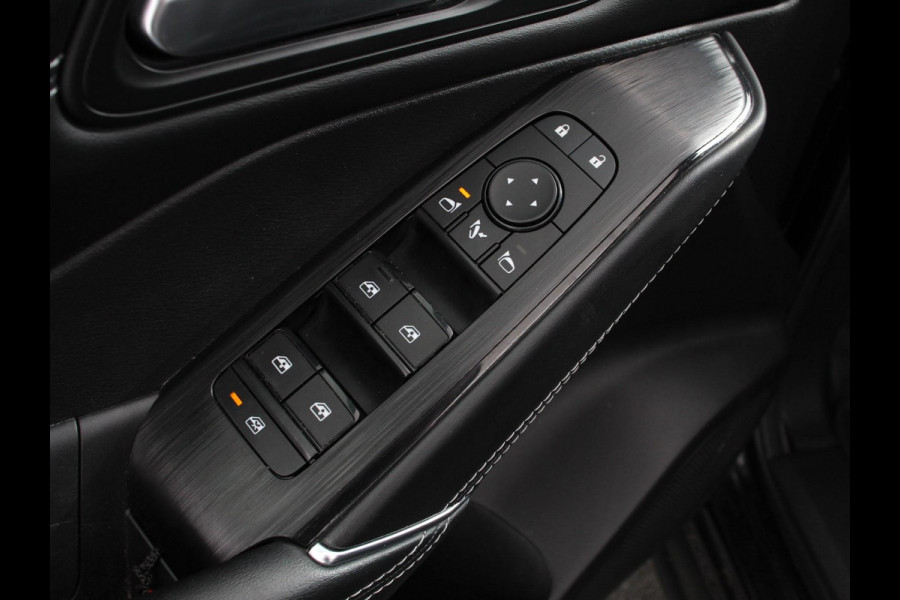 Nissan QASHQAI 1.3 MHEV Xtronic N-Connecta Navigatie Climate Control Camera 360 Led Verwarmde voorstoelen Stuurwiel verwarmd Adaptieve Cruise Control Lichtmetalen Velgen