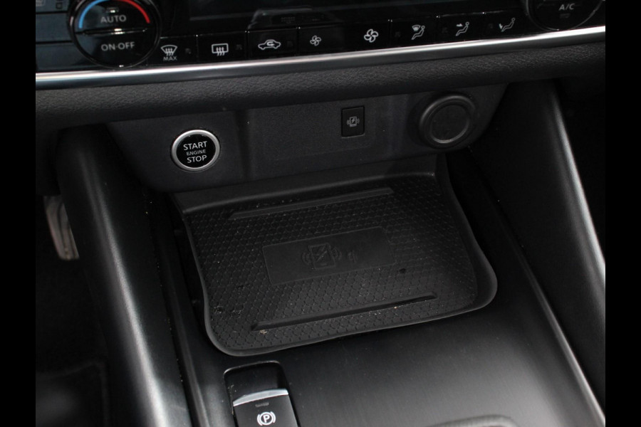 Nissan QASHQAI 1.3 MHEV Xtronic N-Connecta Navigatie Climate Control Camera 360 Led Verwarmde voorstoelen Stuurwiel verwarmd Adaptieve Cruise Control Lichtmetalen Velgen