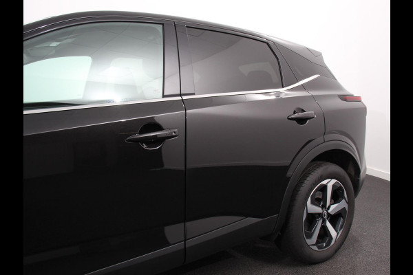 Nissan QASHQAI 1.3 MHEV Xtronic N-Connecta Navigatie Climate Control Camera 360 Led Verwarmde voorstoelen Stuurwiel verwarmd Adaptieve Cruise Control Lichtmetalen Velgen