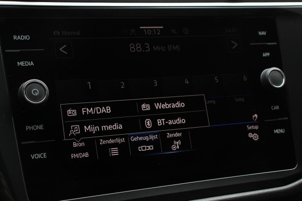 Volkswagen Tiguan Allspace 1.5 TSI 150pk DSG Move 7p. Navigatie Apple Carplay/Android Auto Wireless Trekhaak Parkeersensoren Camera Adaptive Cruise Control Stoel-en stuurverwarming Climate Control