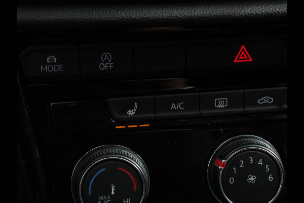 Volkswagen T-Roc 1.5 TSI 150pk DSG R-Line Navigatie Apple Carplay/Android Auto Parkeersensoren Camera Adaptive Cruise Control Dab Digitale Cockpit