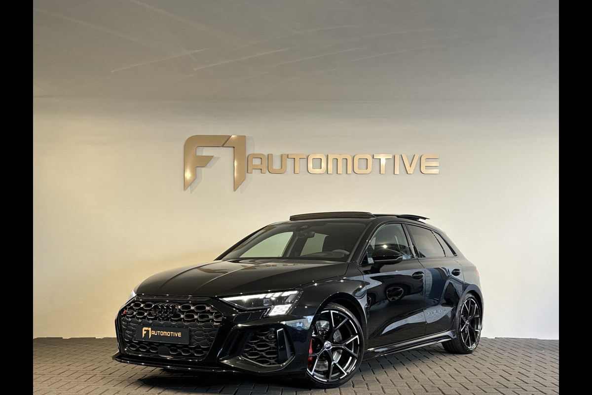 Audi RS3 Sportback 2.5 TFSI quattro Pano|HuD|Keyless|Memory|B&O|Sfeer