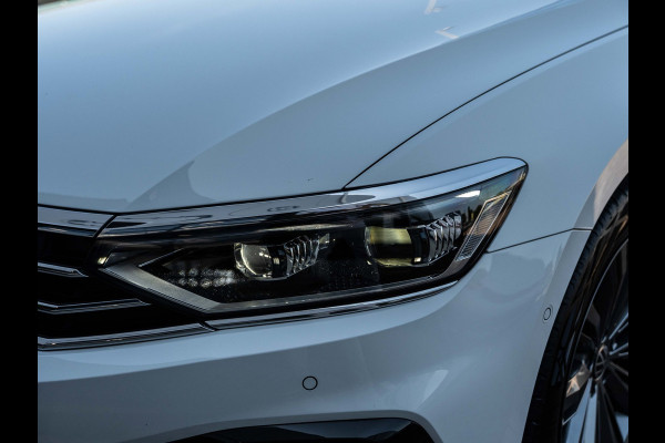 Volkswagen Passat Variant 1.4 TSI GTE | Pano | Leder | Surround View | Trekhaak | BTW
