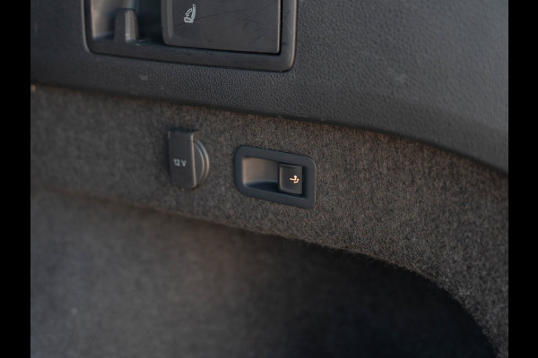 Volkswagen Passat Variant 1.4 TSI GTE | Pano | Leder | Surround View | Trekhaak | BTW