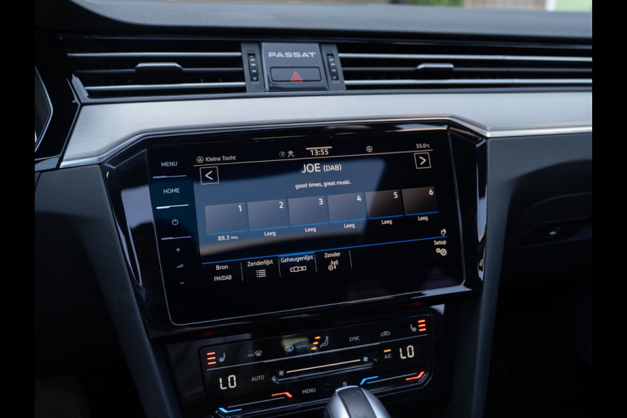 Volkswagen Passat Variant 1.4 TSI GTE | Pano | Leder | Surround View | Trekhaak | BTW