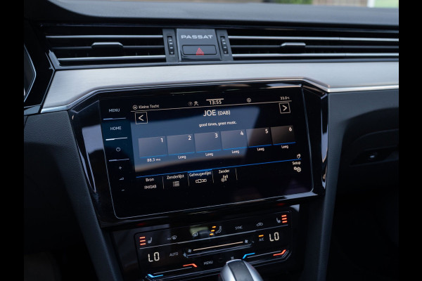 Volkswagen Passat Variant 1.4 TSI GTE | Pano | Leder | Surround View | Trekhaak | BTW