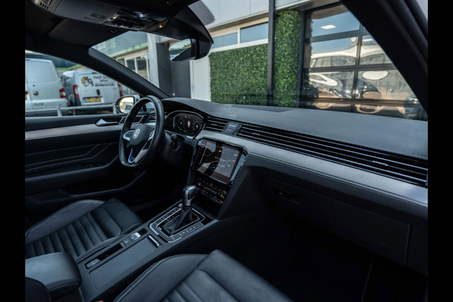 Volkswagen Passat Variant 1.4 TSI GTE | Pano | Leder | Surround View | Trekhaak | BTW