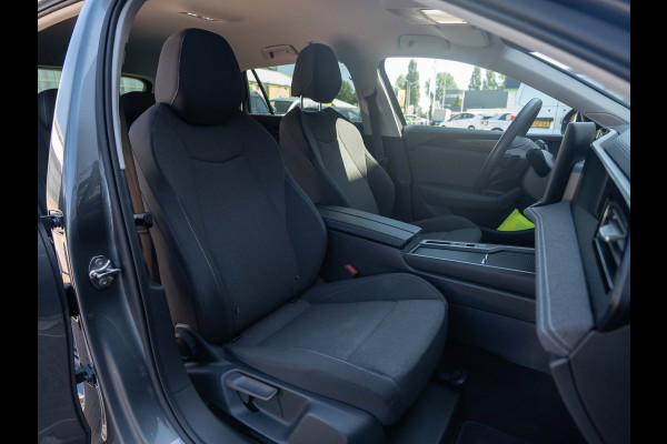 Volkswagen Passat Variant 1.5 150PK eTSI DSG | Comfort Pack | Multimedia Pack | Trekhaak | Nieuwstaat
