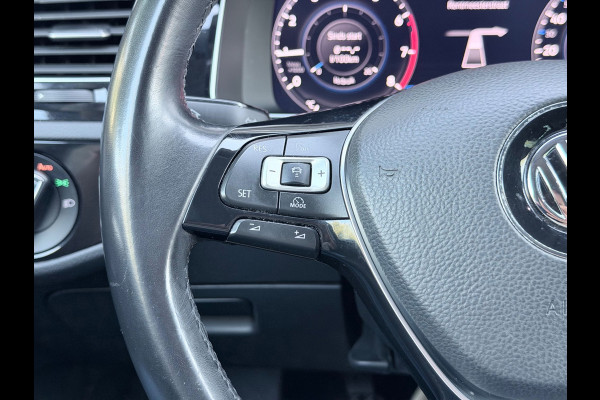 Volkswagen Golf 1.0 TSI R-Line Virtual/AppleCarPlay/Acc