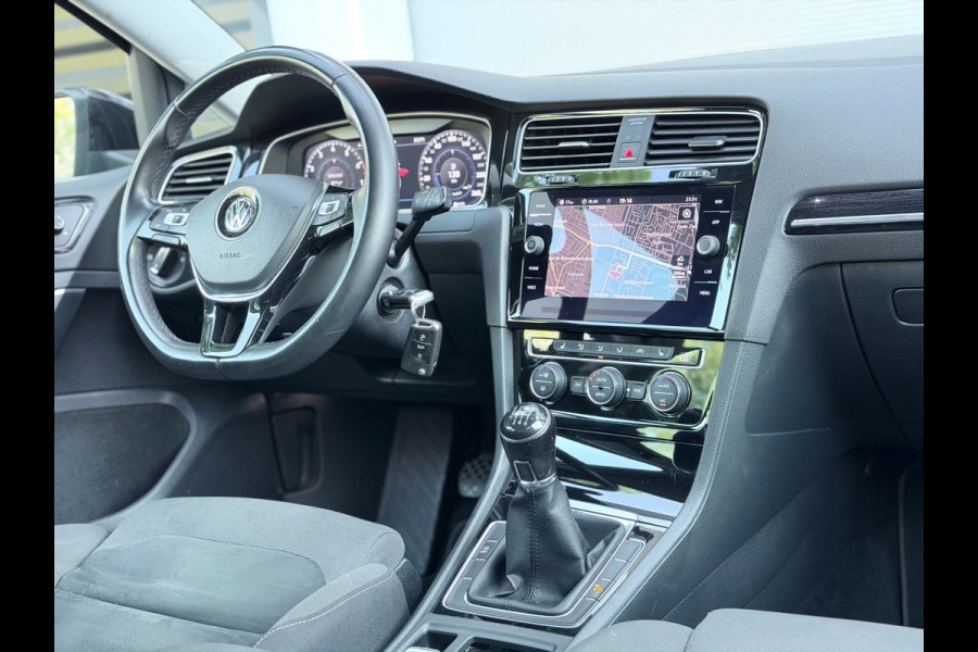 Volkswagen Golf 1.0 TSI R-Line Virtual/AppleCarPlay/Acc