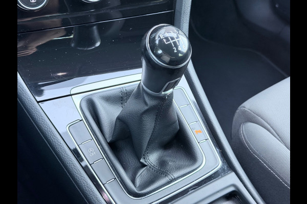 Volkswagen Golf 1.0 TSI R-Line Virtual/AppleCarPlay/Acc