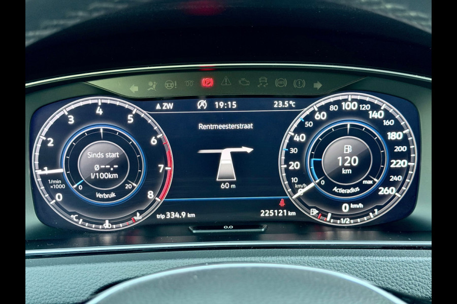 Volkswagen Golf 1.0 TSI R-Line Virtual/AppleCarPlay/Acc