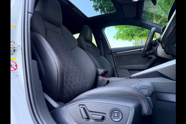 Audi A3 Sportback 45 TFSI e S edition Competition B&O/Massage