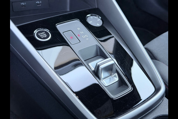 Audi A3 Sportback 45 TFSI e S edition Competition B&O/Massage