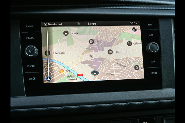 Volkswagen Transporter Caravelle 2.0 TDI L2H3 Highline 9p. | Trekhaak | PDC V+A | Stoelverwarming | Cruise Control | Apple Carplay |