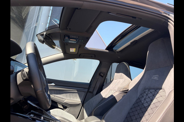 Volkswagen Golf 1.5 eTSI R-Line|IQ|Pano|ACC|Alarm|Keyless|Trekhaak