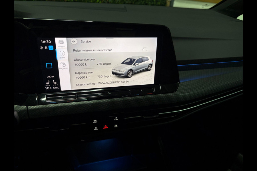 Volkswagen Golf 1.5 eTSI R-Line|IQ|Pano|ACC|Alarm|Keyless|Trekhaak