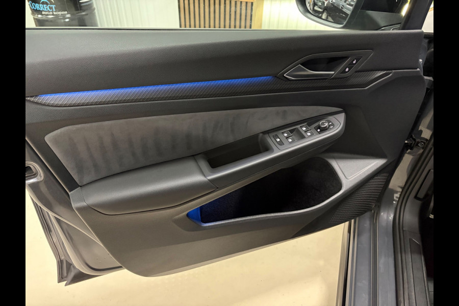 Volkswagen Golf 1.5 eTSI R-Line|IQ|Pano|ACC|Alarm|Keyless|Trekhaak