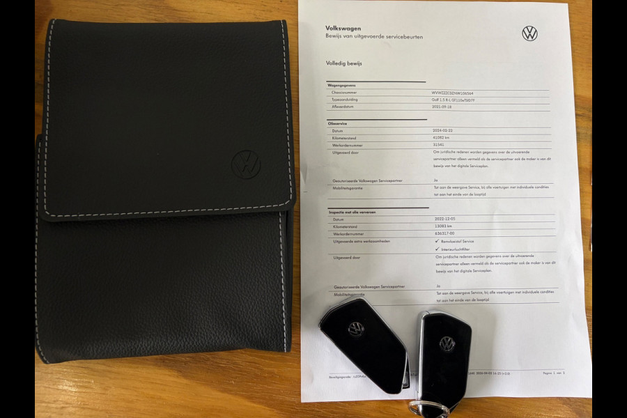 Volkswagen Golf 1.5 eTSI R-Line|IQ|Pano|ACC|Alarm|Keyless|Trekhaak