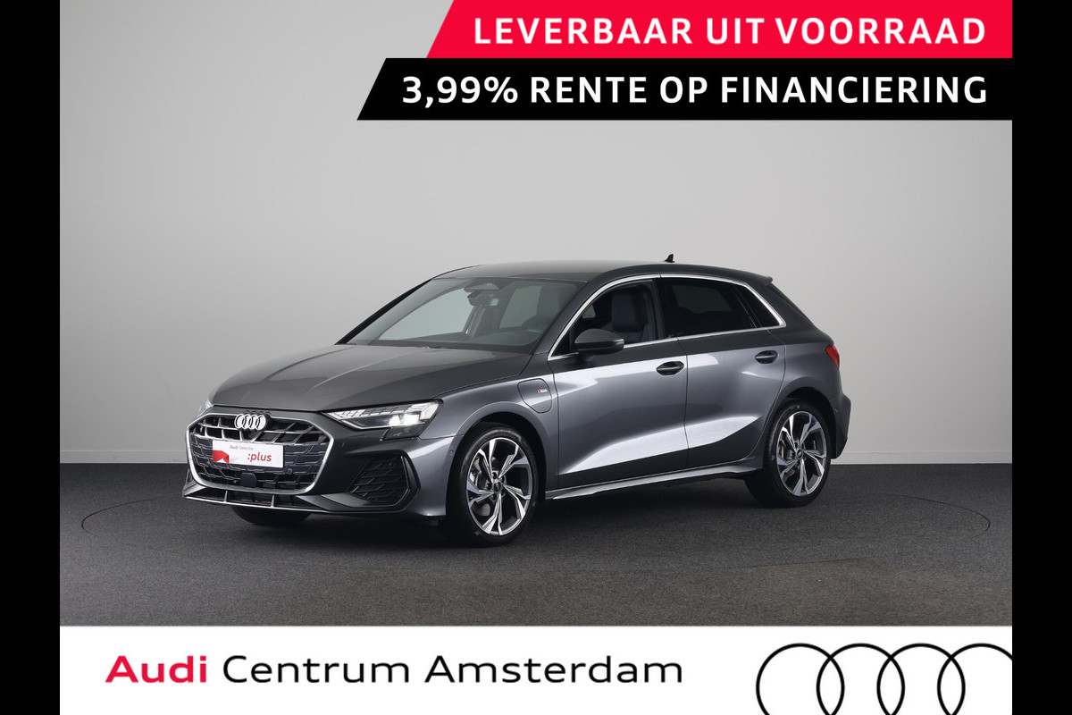 Audi A3 Sportback S edition 40 TFSI e 204 pk | Assis.pak Driving+Parking plus | Warmtewerend glas donker tint | Adaptive Cruise Control | Ambient sfeerverlichting |