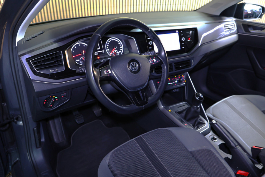 Volkswagen Polo 1.0 TSI Highline NAVI R line interieur NAVI CLIMA STOELVW PDC'18