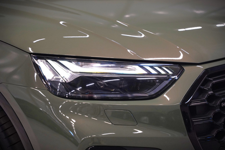 Audi Q5 50 TFSI e S edition Competition S-Line | Panoramadak | Stoelverwarming | Keyless | Matrix LED | Camera | Apple Carplay | Navigatie | Cruise Control | Ambiance Verlichting | SOH 100%