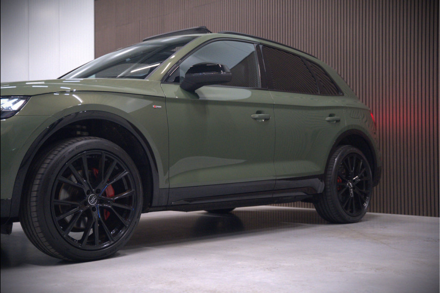 Audi Q5 50 TFSI e S edition Competition S-Line | Panoramadak | Stoelverwarming | Keyless | Matrix LED | Camera | Apple Carplay | Navigatie | Cruise Control | Ambiance Verlichting | SOH 100%