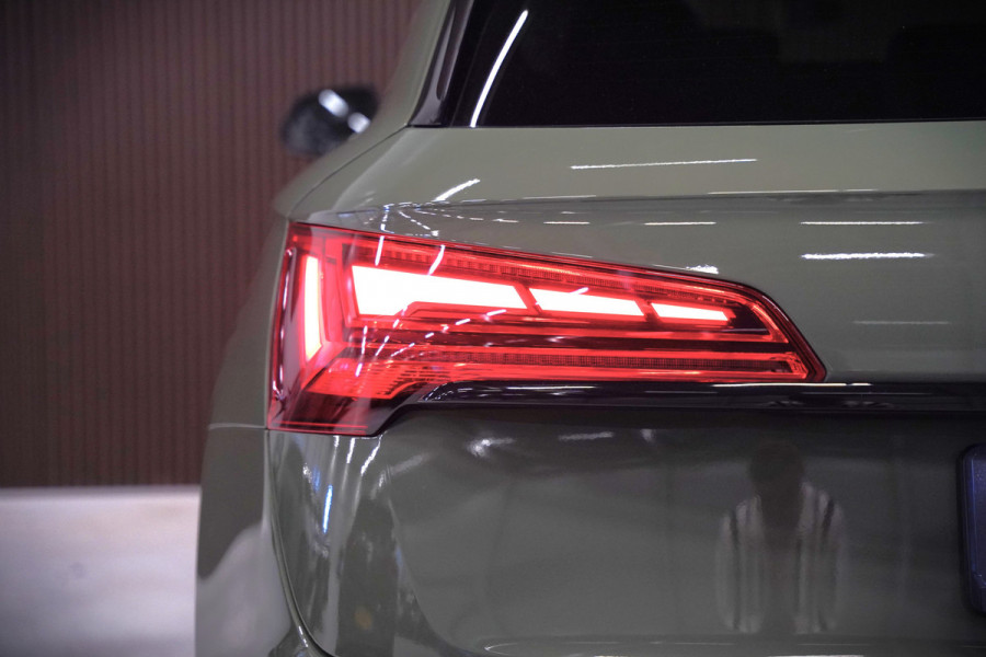 Audi Q5 50 TFSI e S edition Competition S-Line | Panoramadak | Stoelverwarming | Keyless | Matrix LED | Camera | Apple Carplay | Navigatie | Cruise Control | Ambiance Verlichting | SOH 100%